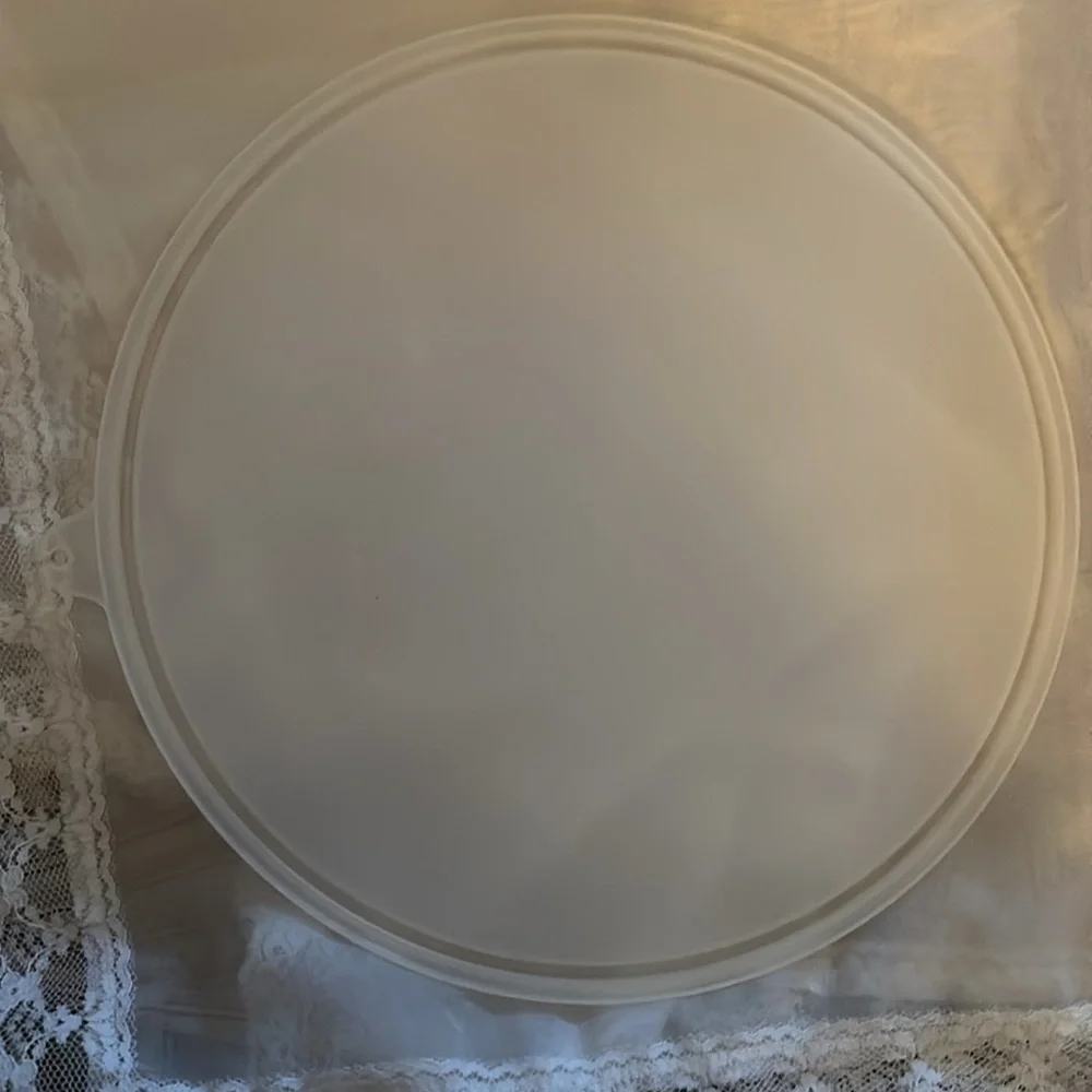 Tupperware 3 Piece 6-Cup 9